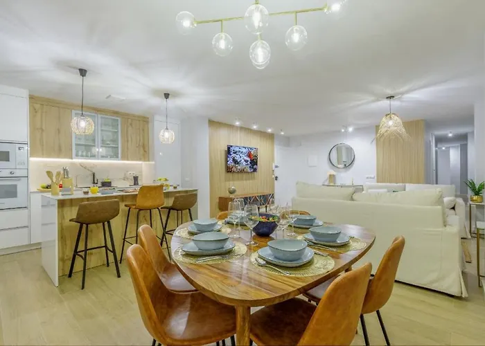 Picasso 2 Luxury